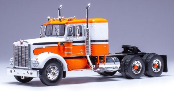 IXOTR203.22 - KENWORTH W 925 6x4 1970 Orange and white - 1