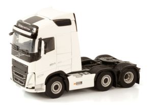 WSI03-2042 - VOLVO FH5 Globetrotter 6x2 Twin Steer White