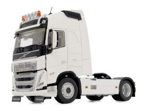 MAR2320-01 - VOLVO FH5 4x2 White