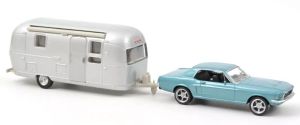 NOREV270582 - 1968 FORD Mustang Metallic Blue with Airstream Jet Caravan