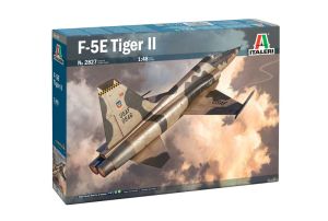 ITA2827 - F-5E Tiger II fighter plane to assemble and paint