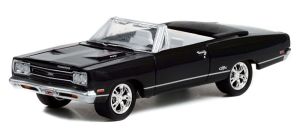 GREEN37250-D - 1969 PLYMOUTH GTX convertible from the BARRETT JACKSON series in blister pack