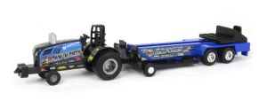 ERT47573 - NEW HOLLAND Down ‘N Dirty Pulling tractor with trailer