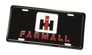 CA7920 - IH Farmall metal plate black - 30 x 15 cm