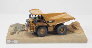 DCM85756 - Dumper CATERPILLAR 770 - Dirty version