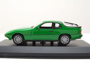 MXC940062124 - 1984 PORSCHE 924 Dark Green