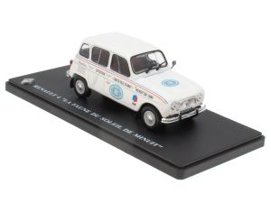 G110T077 - RENAULT 4 midnight sun fauna white