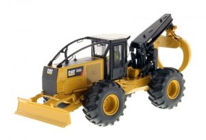 DCM85932 - Skidder CATERPILLAR CAT 555D with driver and metal box