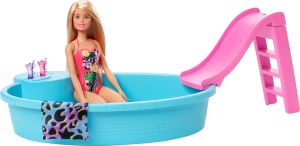 MATGHL91 - Barbie and her swimming pool