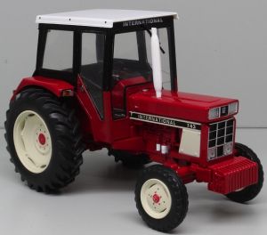 REP195 - INTERNATIONAL IH 743 with opening bonnet and removable weight