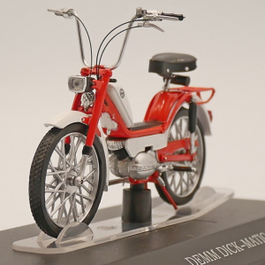 MAGMOT050 - DEMM Dick-Matic moped 1972 red and white