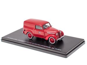 G111N047 - RENAULT Juvaquatre fire brigade van 1953