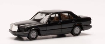 HER013727-002 - MERCEDES S CLASS in black kit