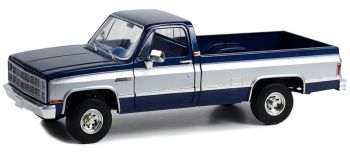 GREEN13659 - 1984 GMC K-2500 Sierra Grande Wideside dark blue and silver