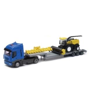 NEW16143 - IVECO stralis with tractor carrier and NEW HOLLAND FR920 forage harvester random scale