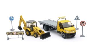 NEW16163A - IVECO DAILY platform with NEW HOLLAND B110C backhoe loader and accessories