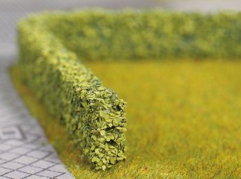 NOC21522 - 2 light green hedges - 1 x 0.6 cm 50 cm long