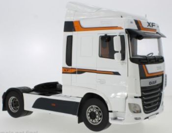 PRX30214 - DAF XF Space Cab 4x2 2016 White