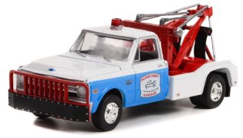 GREEN30324 - CHEVROLET C-30 HAZZARD COUNTRY GARAGE recovery vehicle in blister pack