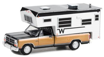 GREEN30410 - DODGE Ram D-250 Royal SE Black 1990 with Winnebago camper under blister pack