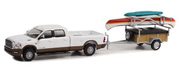 GREEN32260-D - DODGE 2500 2022 with trailer and canoe from the HITCH & TOW series in blister pack