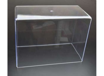 AT32900-13 - Display case with base 30x15x22 cm