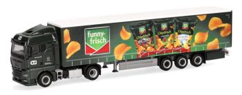 HER318501 - MAN TGX GM 4x2 with 3-axle trailer CTJ - Funny Frisch