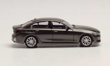 HER430791-002 - BMW 3 Series metallic gray