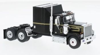 IXO64TR007 - 1980 GMC General 6x2 Black