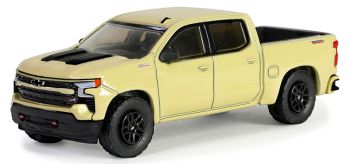 GREEN68050-C - CHEVROLET Silverado LT Trail boss 2023 beige from the series SHOWROOM FLOOR, blister carded