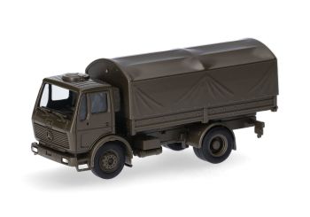 HER747073 - MERCEDES BENZ NG 4x2 military vehicle