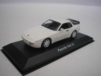 MXC940062222 - PORSCHE 944 S 1989 White