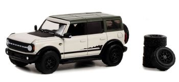 GREEN97140-E - FORD Bronco Wildtrak 2021 white with spare tires from THE HOBBY SHOP series in blister pack