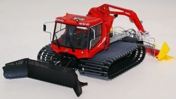 JC0410 - PISTENBULLY 400 snow groomer with winch Scale: 1/32