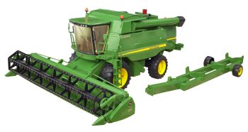 BRU2132 - Harvester JOHN DEERE T670i BRUDER toys