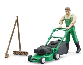 BRU62103 - Gardener with mower and accessories - AVAILABLE JUNE 2020