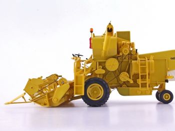 ATC90089 - Harvester CLAEYS M103 - Resin - Limited 250pcs