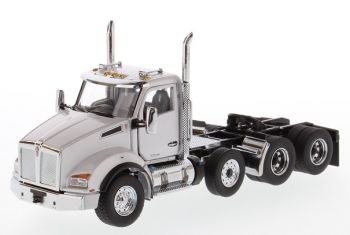 DCM71058 - KENWORTH T880 SBFA 8x4 White - COMING SOON