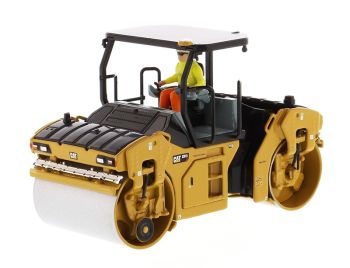 DCM85594 - CATERPILLAR CB 13 tandem roller with canopy