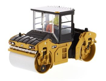 DCM85595 - CATERPILLAR CB 13 tandem compactor with cab