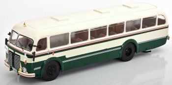 IXOBUS019 - Bus SKODA 706 RO 1947 white and green