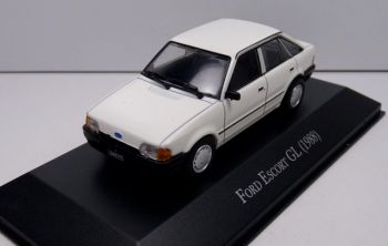 MAGARG53-01 - FORD Escort GL 1988 White in blister