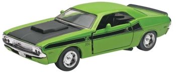 NEW51393 - CHALLENGER T/A 1970 green black hood