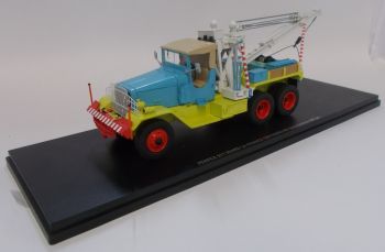 PER911 - WARD LA FRANCE civilian tow truck limited to 200 units non-functional crane