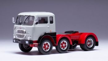 IXOTR176.22 - FIAT 690 T1 6x2 1961 grey